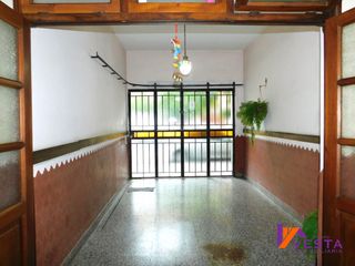 Foto 2 de Siria Al 90-casa-venta-macrocentro