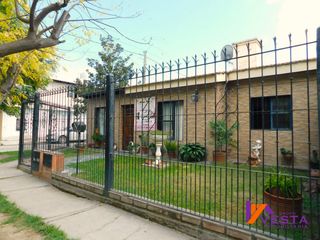 Foto 3 de Barrio Los Crespones-casa-venta-zona Sur
