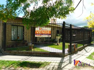 Foto 2 de Barrio Los Crespones-casa-venta-zona Sur