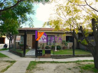 Foto 1 de Barrio Los Crespones-casa-venta-zona Sur