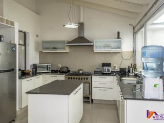 Foto 14 de Villa San Lorenzo-casa En Venta-calle Jacaranda
