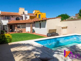 Foto 6 de Grand Bourg-casa-venta
