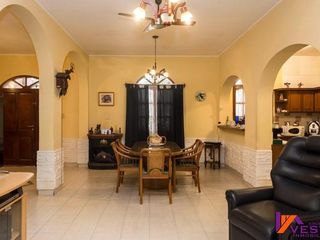 Foto 4 de Casa En Venta Grand Bourg - Zona Oeste