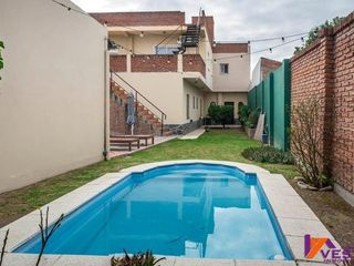 Foto 14 de Casa En Venta Grand Bourg - Zona Oeste