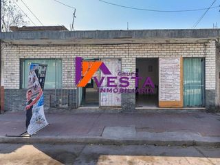 Foto 1 de Calle Corrientes - Casa En Venta -local Comercial-reciclar