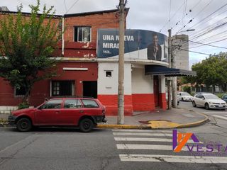 Foto 3 de Avenida Entre Rios Al 1000-casa (ph)-venta