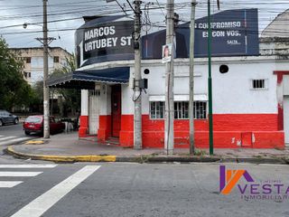 Foto 2 de Avenida Entre Rios Al 1000-casa (ph)-venta
