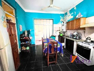Foto 5 de Avenida Entre Rios Al 1000-casa (ph)-venta