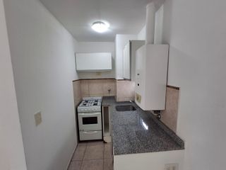 Foto 3 de Departamento monoambiente en Alquiler en Pichincha Rodriguez al 400 Rosario