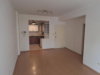 Foto 6 de 11 de Septiembre 4500. Semipiso de tres ambientes. Cochera. Balcón con parrilla. Pileta