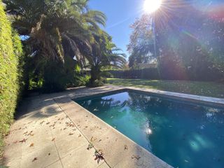Foto 4 de Venta - Casa 5 amb. Pileta, Jardín y Quincho - 2 Lotes / Los Ñanduces