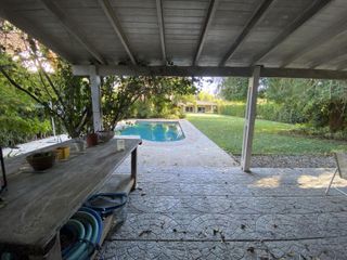 Foto 15 de Venta - Casa 5 amb. Pileta, Jardín y Quincho - 2 Lotes / Los Ñanduces