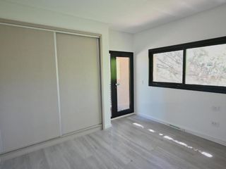 Foto 11 de ALQUILER - Casa de 3 dormitorios - Roldan.