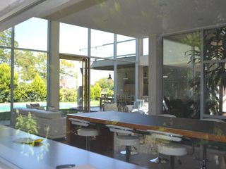 Foto 1 de VENTA CASA HARAS ESCOBAR:  6 AMBIENTES- PISCINA CLIMATIZADA - B° ATARDECER
