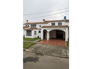 Foto 1 de ARRIENDO CASA PONTEVEDRA