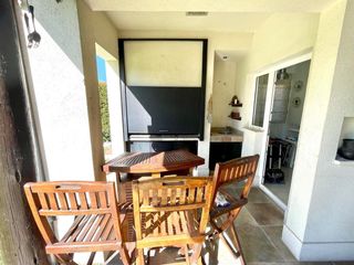 Foto 17 de Santa Barbara Casa venta en 1 planta, muy practica, 5 ambientes, pileta