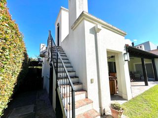 Foto 16 de Santa Barbara Casa venta en 1 planta, muy practica, 5 ambientes, pileta