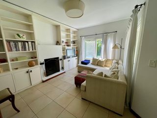 Foto 3 de Santa Barbara Casa venta en 1 planta, muy practica, 5 ambientes, pileta