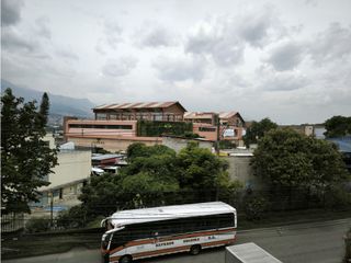 Foto 3 de Vendo Apartamento en Lomas del Pilar Robledo Medellín