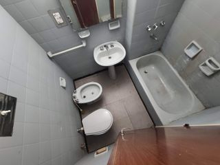 Foto 10 de Departamento de 2 Dormitorios y Comodín en Alquiler, Centro, Rosario
