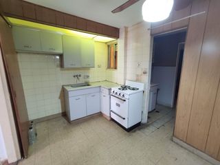 Foto 3 de Departamento de 2 Dormitorios y Comodín en Alquiler, Centro, Rosario