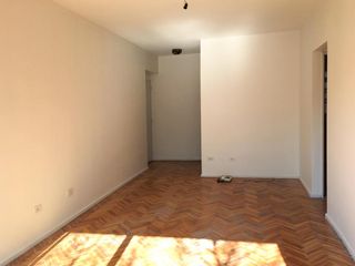 Foto 2 de Departamento en  Alquiler 3 Ambientes