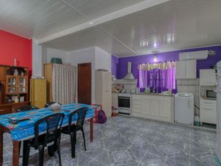 Foto 24 de Casa en venta - 7 dormitorios 5 baños y 2 cocheras - 300mts2  totales - Villa Elvira
