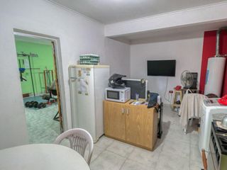 Foto 20 de Casa en venta - 7 dormitorios 5 baños y 2 cocheras - 300mts2  totales - Villa Elvira