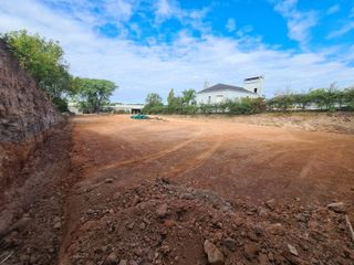Foto 5 de Terreno en  venta Lomas de la Carolina