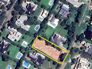 Foto 3 de Terreno en  venta Lomas de la Carolina