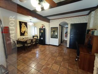 Foto 5 de Departamento 4 amb en venta Villa Urquiza - Suite balcon