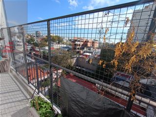 Foto 7 de Departamento 4 amb en venta Villa Urquiza - Suite balcon