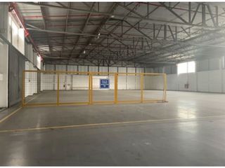 Foto 1 de **Oportunidad de Alquiler: Bodega en el Norte de Guayaquil**