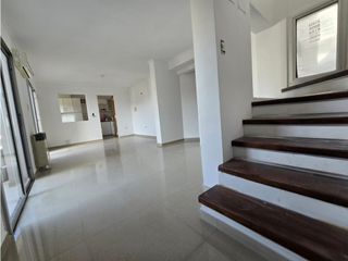 Foto 4 de DUPLEX 2 DORMITORIOS - 3 BAÑOS - TERRAZA CON ASADOR - Bº GENERAL PAZ!