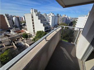 Foto 8 de DUPLEX 2 DORMITORIOS - 3 BAÑOS - TERRAZA CON ASADOR - Bº GENERAL PAZ!