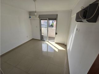 Foto 7 de DUPLEX 2 DORMITORIOS - 3 BAÑOS - TERRAZA CON ASADOR - Bº GENERAL PAZ!