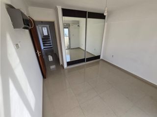Foto 9 de DUPLEX 2 DORMITORIOS - 3 BAÑOS - TERRAZA CON ASADOR - Bº GENERAL PAZ!