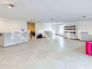 Foto 7 de Local comercial en venta, sector El Bosque, 70 m2, incluye estacionamiento