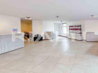 Foto 8 de Local comercial en venta, sector El Bosque, 70 m2, incluye estacionamiento