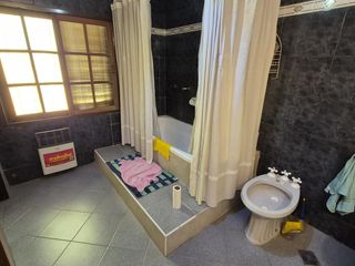 Foto 23 de VENTA DE CASA EN NEUQUÉN - 4 DORMITORIOS