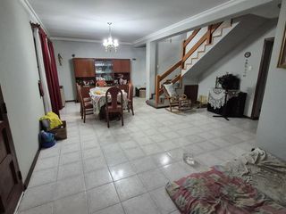 Foto 5 de VENTA DE CASA EN NEUQUÉN - 4 DORMITORIOS