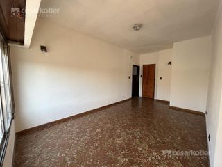 Foto 11 de Departamento en alquiler Avda. Eva Perón 1799