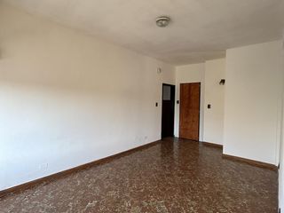 Foto 10 de Departamento en alquiler Avda. Eva Perón 1799