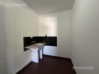 Foto 35 de Departamento en alquiler Avda. Eva Perón 1799
