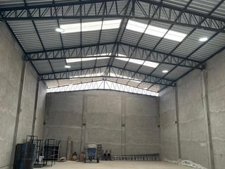 Foto 2 de RENTO BODEGAS Y GALPON EN COMPLEJO A ESTRENAR, SECTOR CALDERÓN