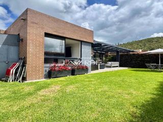 Foto 2 de Espectacular casa de un nivel, en exclusivo conjunto residencial