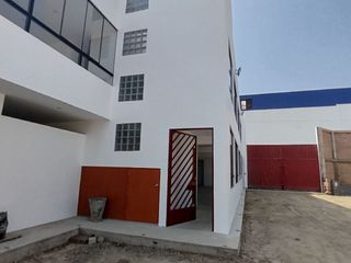 Foto 4 de ALQUILO LOCAL  EN PARQUE INDUSTRIAL DE ANCON