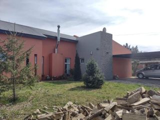 Foto 2 de Casa en venta - 3 Dormitorios 2 Baños - Arana