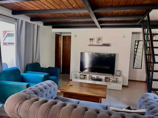 Foto 3 de Casa en venta - 3 Dormitorios 2 Baños - Arana