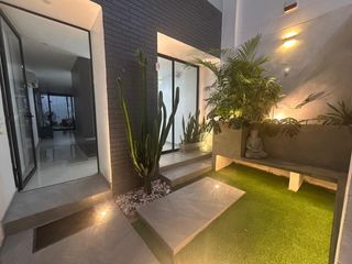Foto 2 de Casa en MIRAFLORES